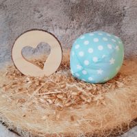 stoffball raschelnd